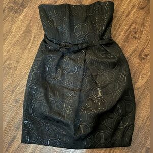 Women’s Limited Edition Black Strapless Dress. Size 10